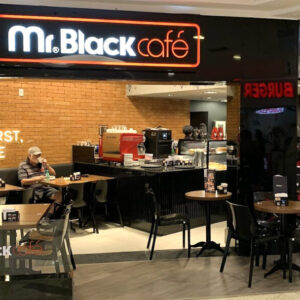 MR-Black-Cafe